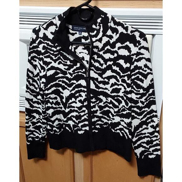 Ladies Jones New York White & Black Zip front light weight Jacket Size PM #54050 - Picture 1 of 5
